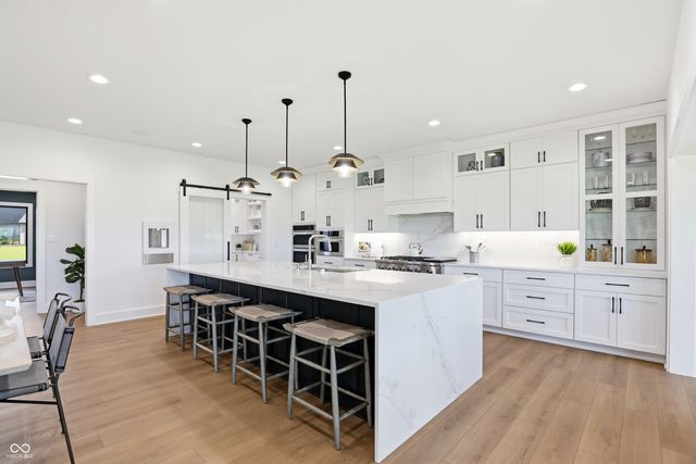 3874 Chapel Hill Court, Bargersville, IN 46106