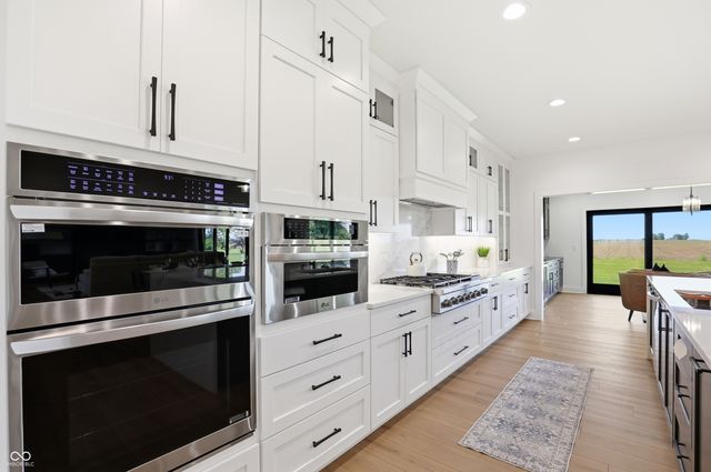 3874 Chapel Hill Court, Bargersville, IN 46106