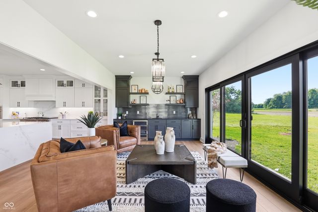 3874 Chapel Hill Court, Bargersville, IN 46106