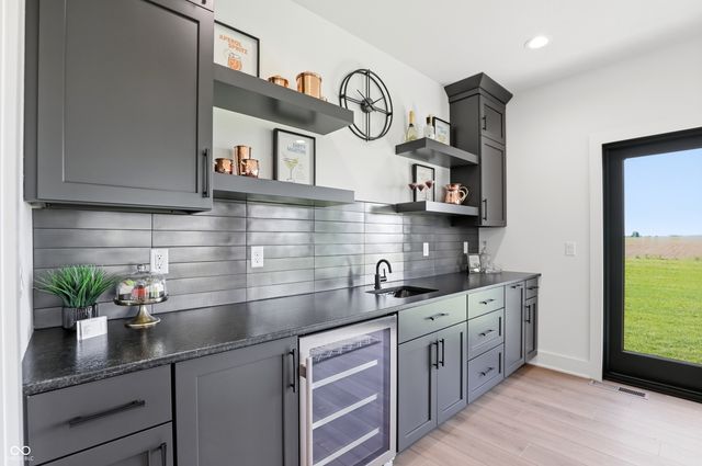 3874 Chapel Hill Court, Bargersville, IN 46106