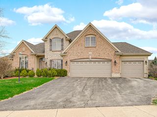 921 Tivoli Drive, Rockford, IL 61107