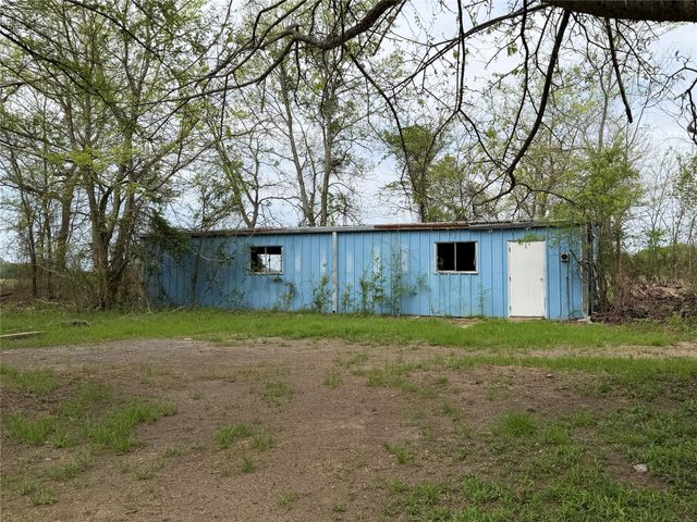 1490 County Road 44550, Paris, TX 75462