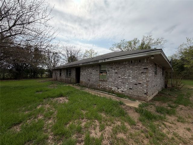1490 County Road 44550, Paris, TX 75462