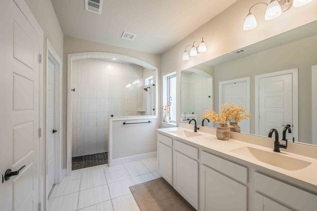6220 Tavolo Parkway, Fort Worth, TX 76123