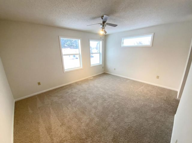 9429 Harkness Avenue S, Cottage Grove, MN 55016