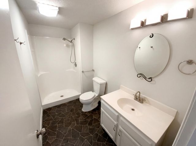 9429 Harkness Avenue S, Cottage Grove, MN 55016