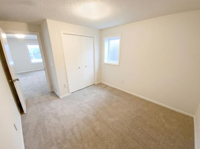 9429 Harkness Avenue S, Cottage Grove, MN 55016