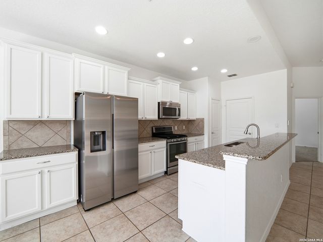 27443 Camino, Boerne, TX 78015