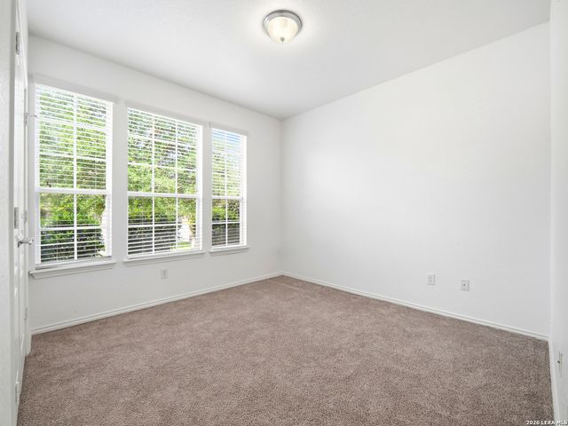 27443 Camino, Boerne, TX 78015
