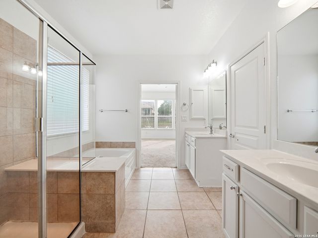27443 Camino, Boerne, TX 78015