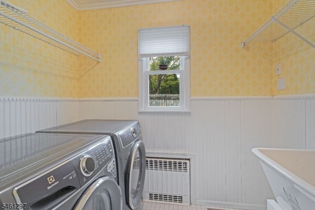 24 Pottersville Rd, Peapack Gladstone Boro, NJ 07934