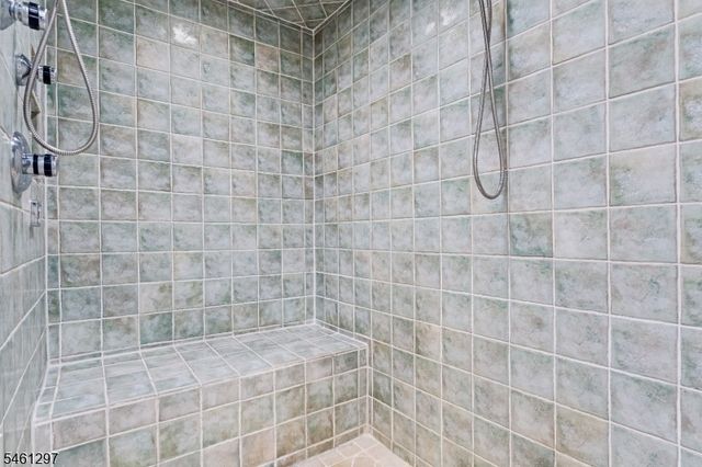 24 Pottersville Rd, Peapack Gladstone Boro, NJ 07934