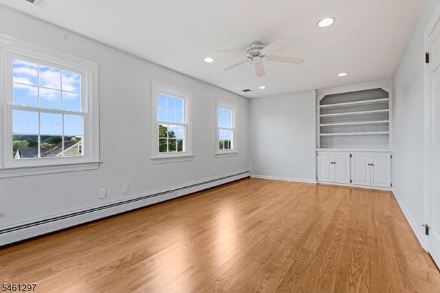 24 Pottersville Rd, Peapack Gladstone Boro, NJ 07934