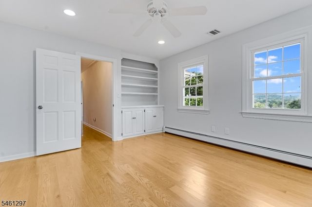 24 Pottersville Rd, Peapack Gladstone Boro, NJ 07934