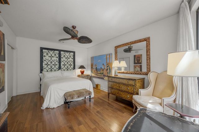 23 Sloans Curve Drive, Palm Beach, FL 33480
