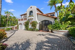 23 Sloans Curve Drive, Palm Beach, FL 33480