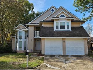 2910 Skypark Drive, Houston, TX 77082