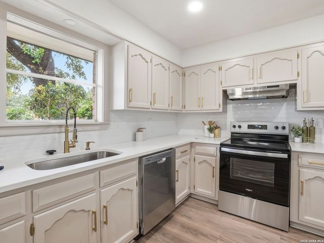 2803 Deer Ledge Street, San Antonio, TX 78230