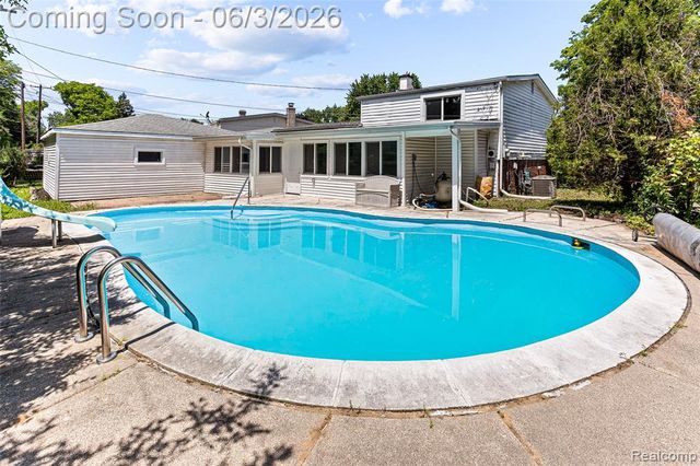 23319 Haig Street, Taylor, MI 48180