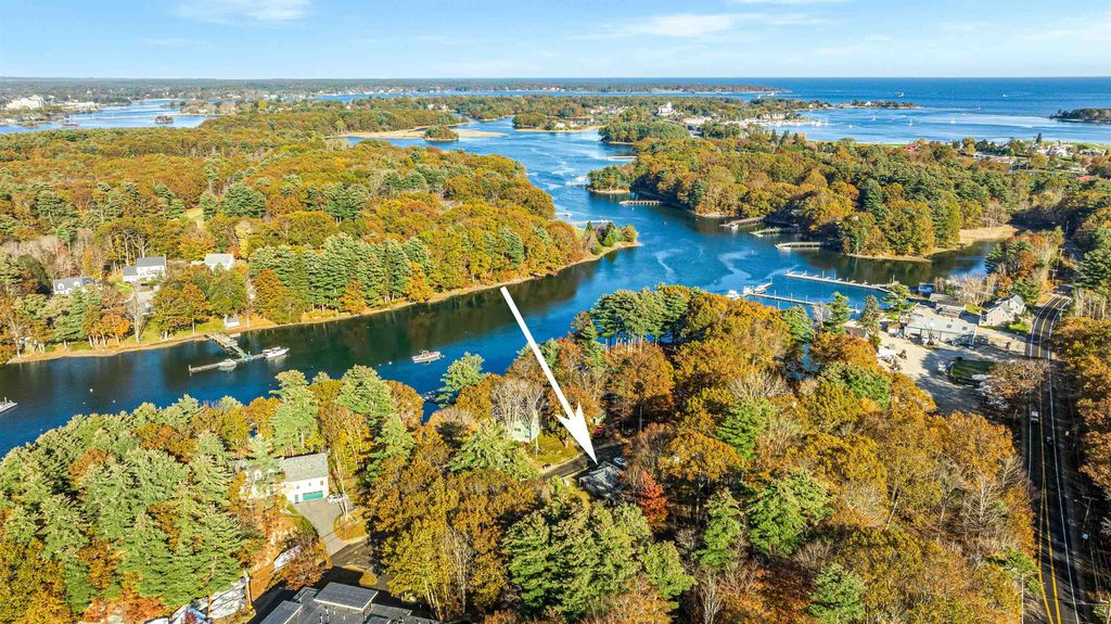 Image 1 of property listing at 1 Sagamore Grove, Portsmouth, NH 03801