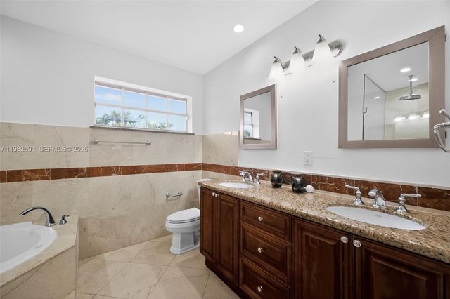 8651 NE 10th Ct, Miami, FL 33138