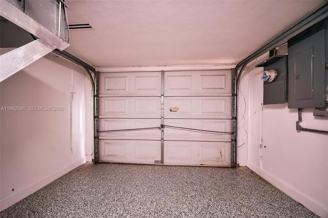 8651 NE 10th Ct, Miami, FL 33138