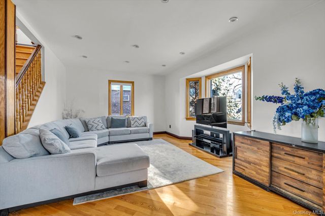 6954 180th Street, Fresh Meadows, NY 11365