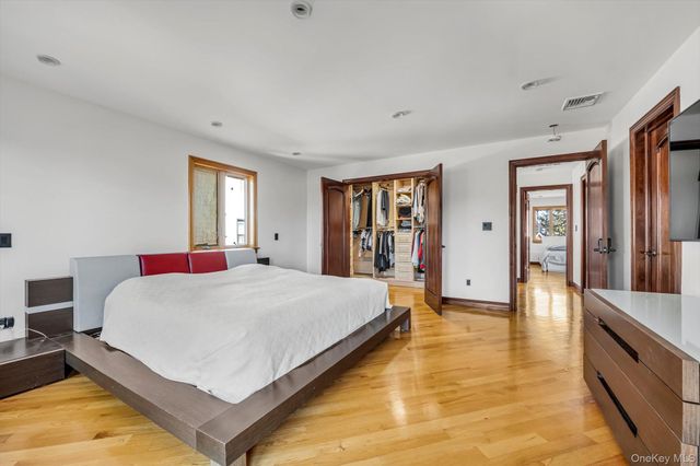 6954 180th Street, Fresh Meadows, NY 11365