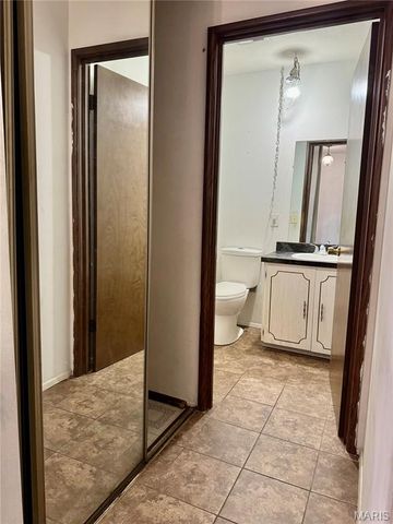 2 French Quarter, Belleville, IL 62223