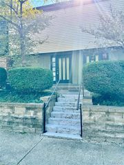 2 French Quarter, Belleville, IL 62223