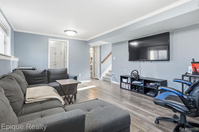 20413 Caniff Street, Clinton Township, MI 48035