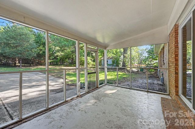 6915 Idlewild Road, Charlotte, NC 28212