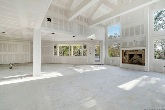 306 N Rolling Oaks Ln, San Antonio, TX 78253