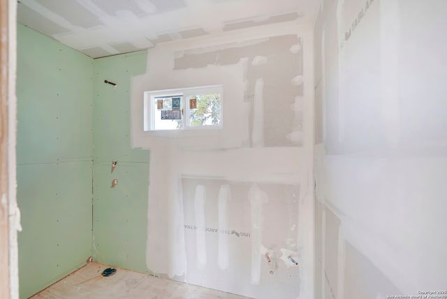 306 N Rolling Oaks Ln, San Antonio, TX 78253