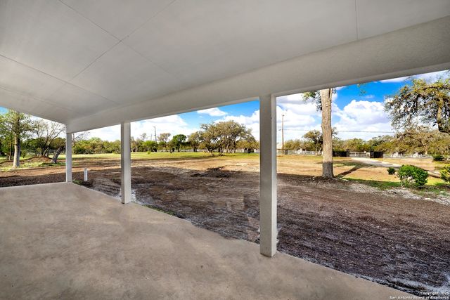 306 N Rolling Oaks Ln, San Antonio, TX 78253