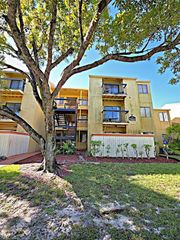 2885 Winkler AVE # 620, Fort Myers, FL 33916