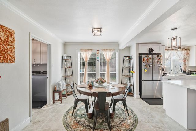 10711 Braes Forest Drive, Houston, TX 77071