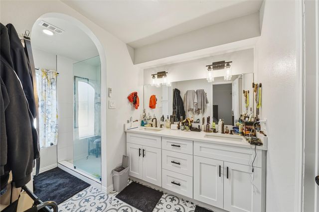 10711 Braes Forest Drive, Houston, TX 77071