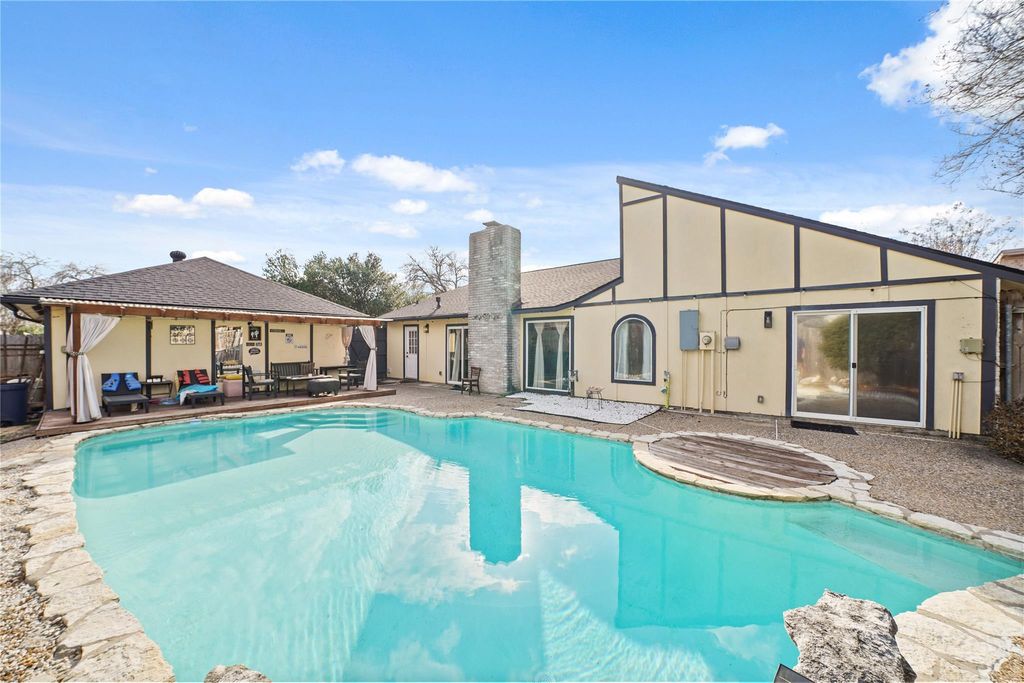 10711 Braes Forest Drive, Houston, TX 77071