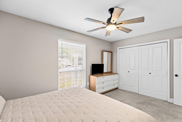 17 Oak Lane, Shalimar, FL 32579