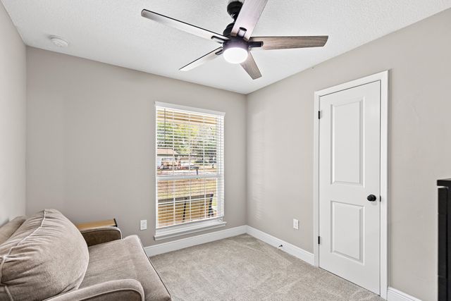 17 Oak Lane, Shalimar, FL 32579