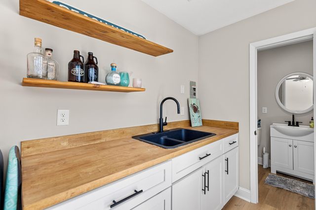 17 Oak Lane, Shalimar, FL 32579