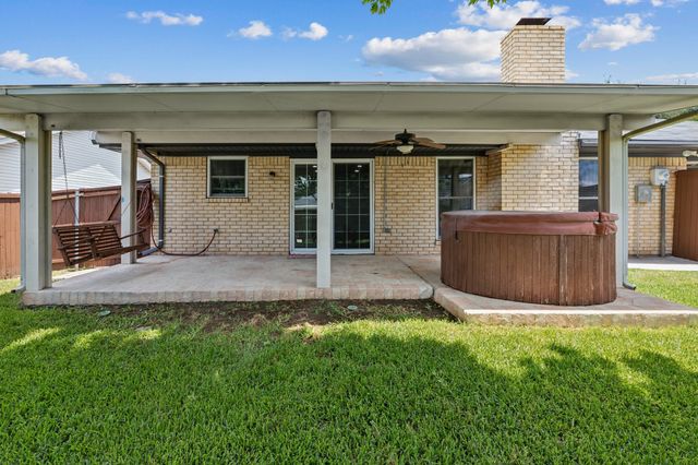 1888 Hilltop Drive, Lewisville, TX 75077
