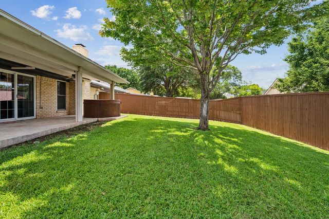 1888 Hilltop Drive, Lewisville, TX 75077