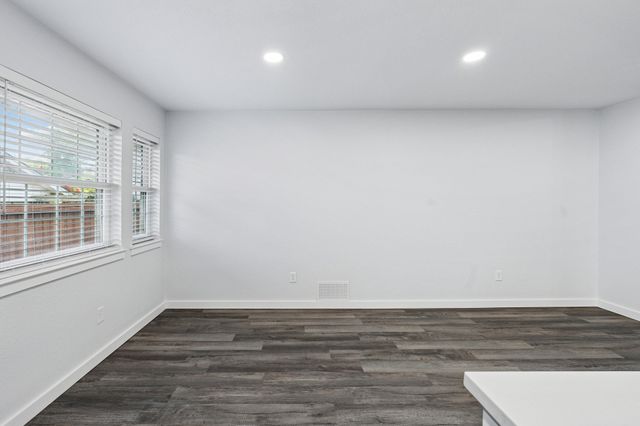 1888 Hilltop Drive, Lewisville, TX 75077