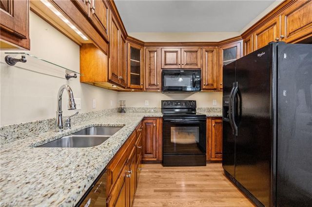 114 Meadow Stone Lane, Mount Airy, NC 27030