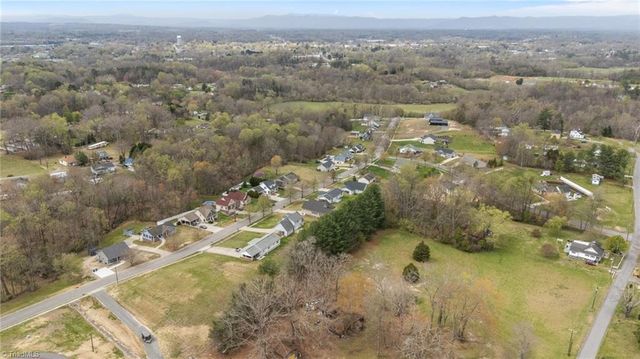 114 Meadow Stone Lane, Mount Airy, NC 27030