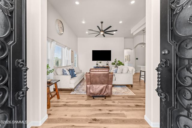 4543 Mesa Central Drive, Las Cruces, NM 88011