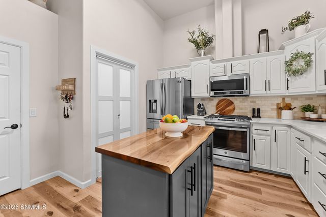 4543 Mesa Central Drive, Las Cruces, NM 88011