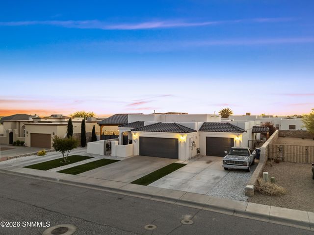 4543 Mesa Central Drive, Las Cruces, NM 88011
